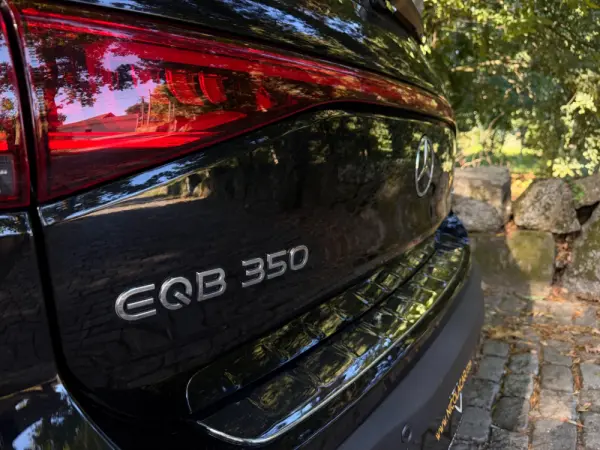 Mercedes-Benz EQB 350 4Matic AMG Line 11