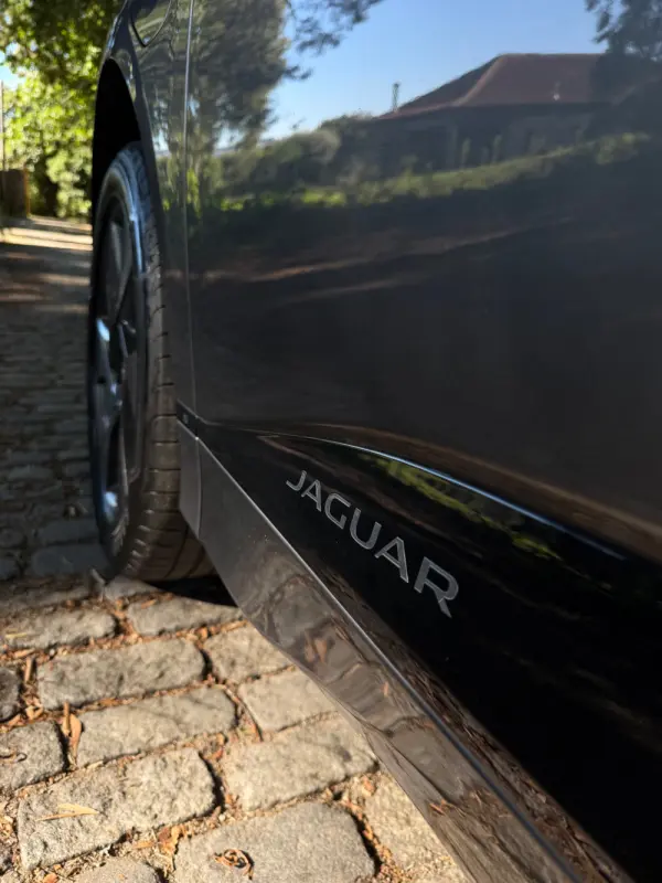 Jaguar I-Pace EV400 R-Dynamic HSE AWD 13