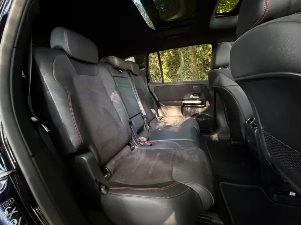 Mercedes-Benz EQB 350 4Matic AMG Line 54