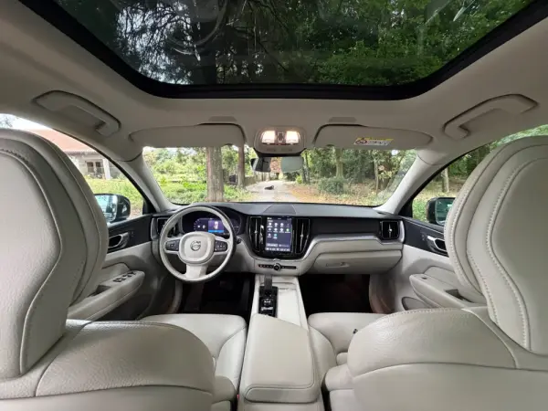 Volvo XC 60 2.0 T6 PHEV Inscription Expression AWD 12