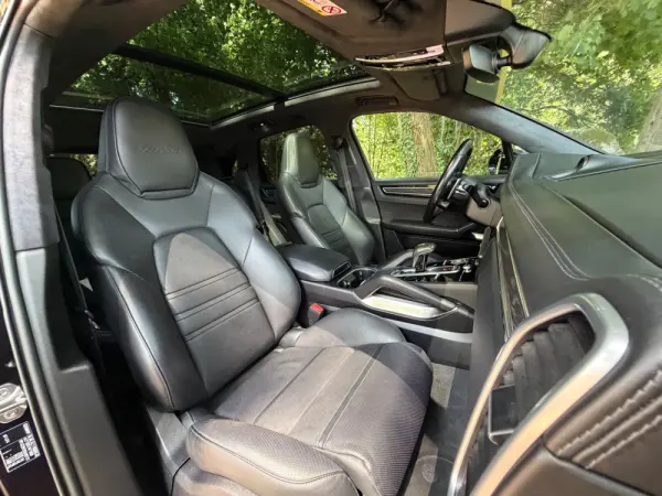 Porsche Cayenne Turbo 43