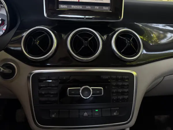 Mercedes-Benz CLA 200 CDI AMG Line 23