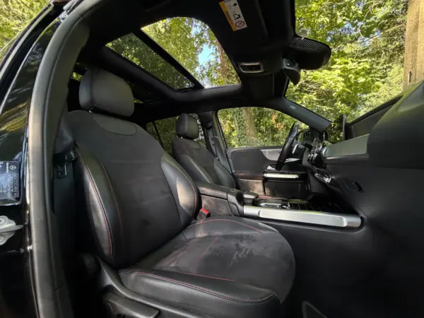 Mercedes-Benz EQB 350 4Matic AMG Line 52
