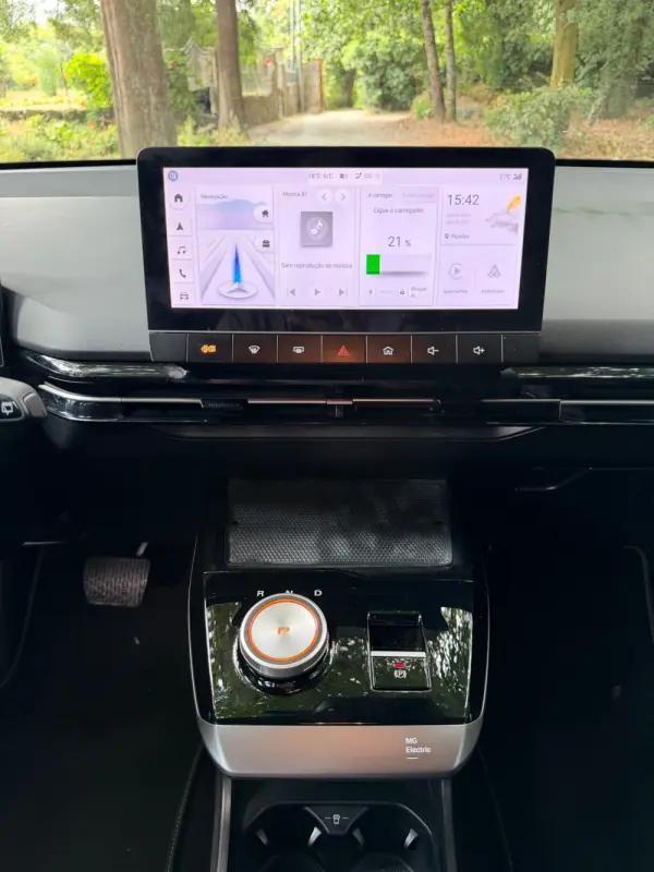 MG MG4 77 kWh Extended Range Luxury 25