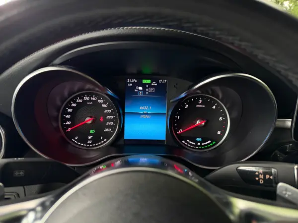 Mercedes-Benz GLC 300 de Coupé 4Matic 19