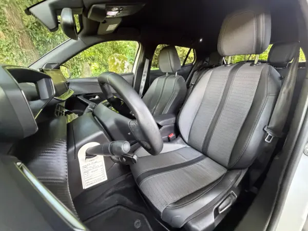 Peugeot 2008 1.2 PureTech Allure 20