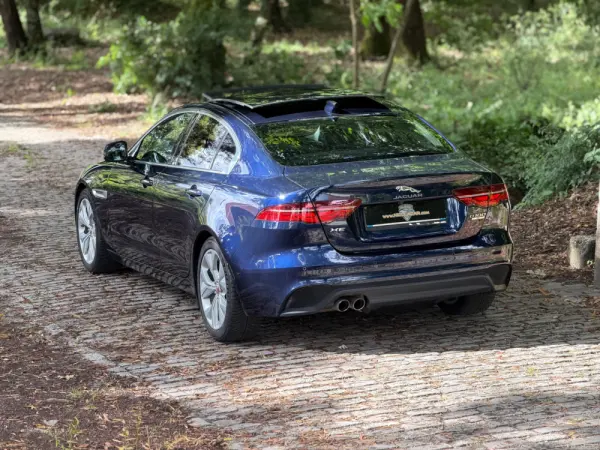 Jaguar XE 2.0 D R-Dynamic S 50