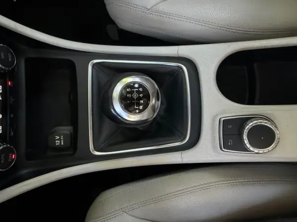 Mercedes-Benz CLA 200 CDI AMG Line 25