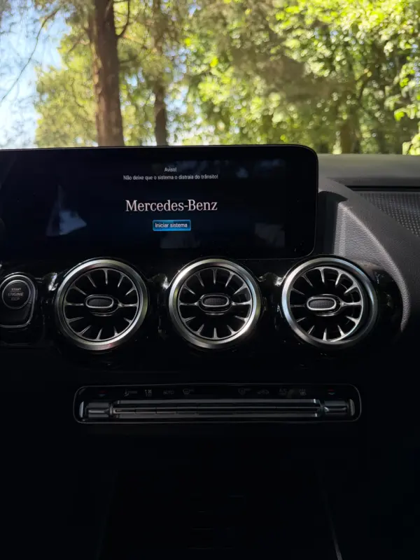 Mercedes-Benz GLA 250 e 8G-DCT Special Edition 41