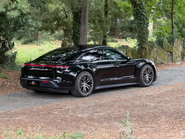 Porsche Taycan 4S Bateria Performance Plus 43