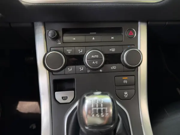 Land Rover Range Rover Evoque 24