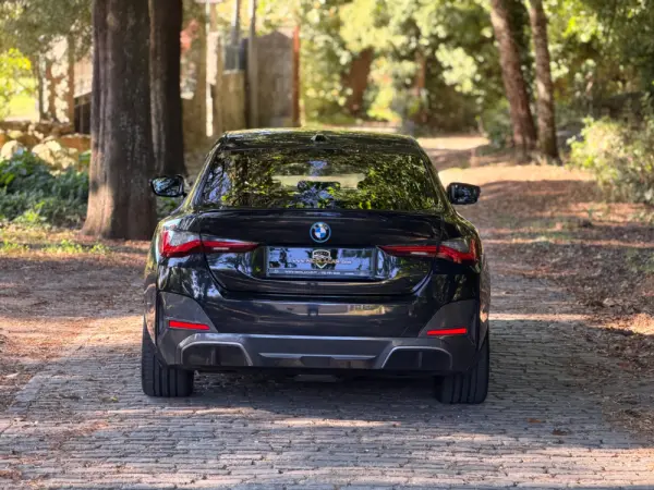 BMW i4 eDrive40 Desportiva M 59