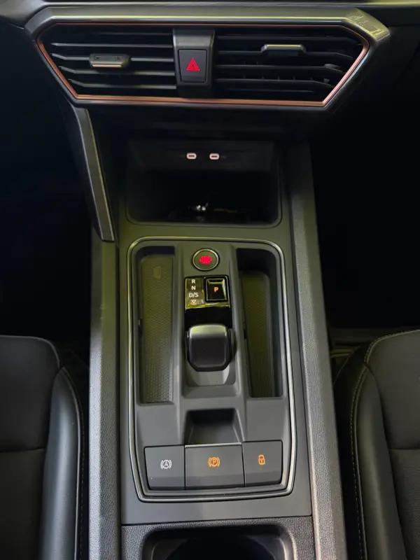 Cupra Formentor 1.4 e-Hybrid DSG 25