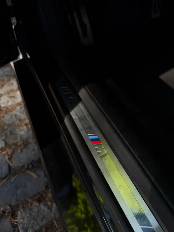 BMW i4 eDrive40 Desportiva M 13