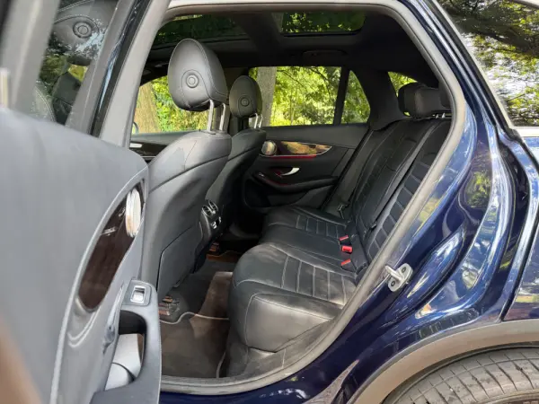 Mercedes-Benz GLC 300 e 4Matic 26