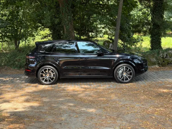 Porsche Cayenne Turbo 8