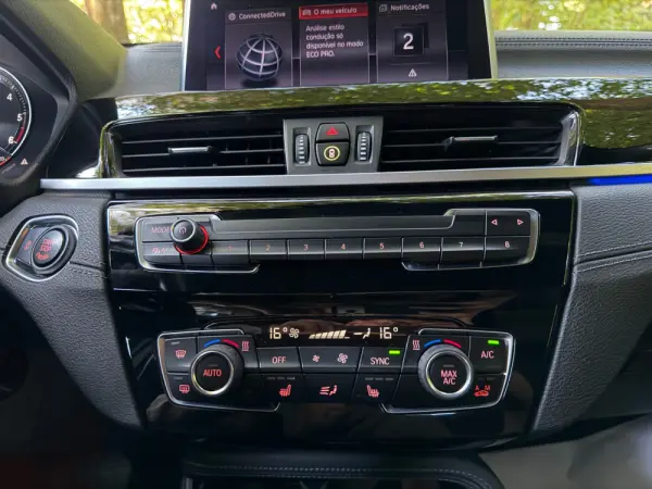 BMW X2 16 d sDrive Auto X Pack M 29