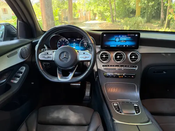 Mercedes-Benz GLC 300 de Coupé 4Matic 12