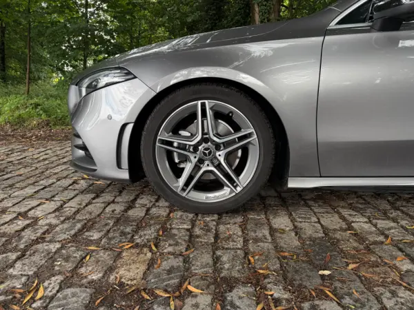 Mercedes-Benz A 180 d AMG Line Aut. 9