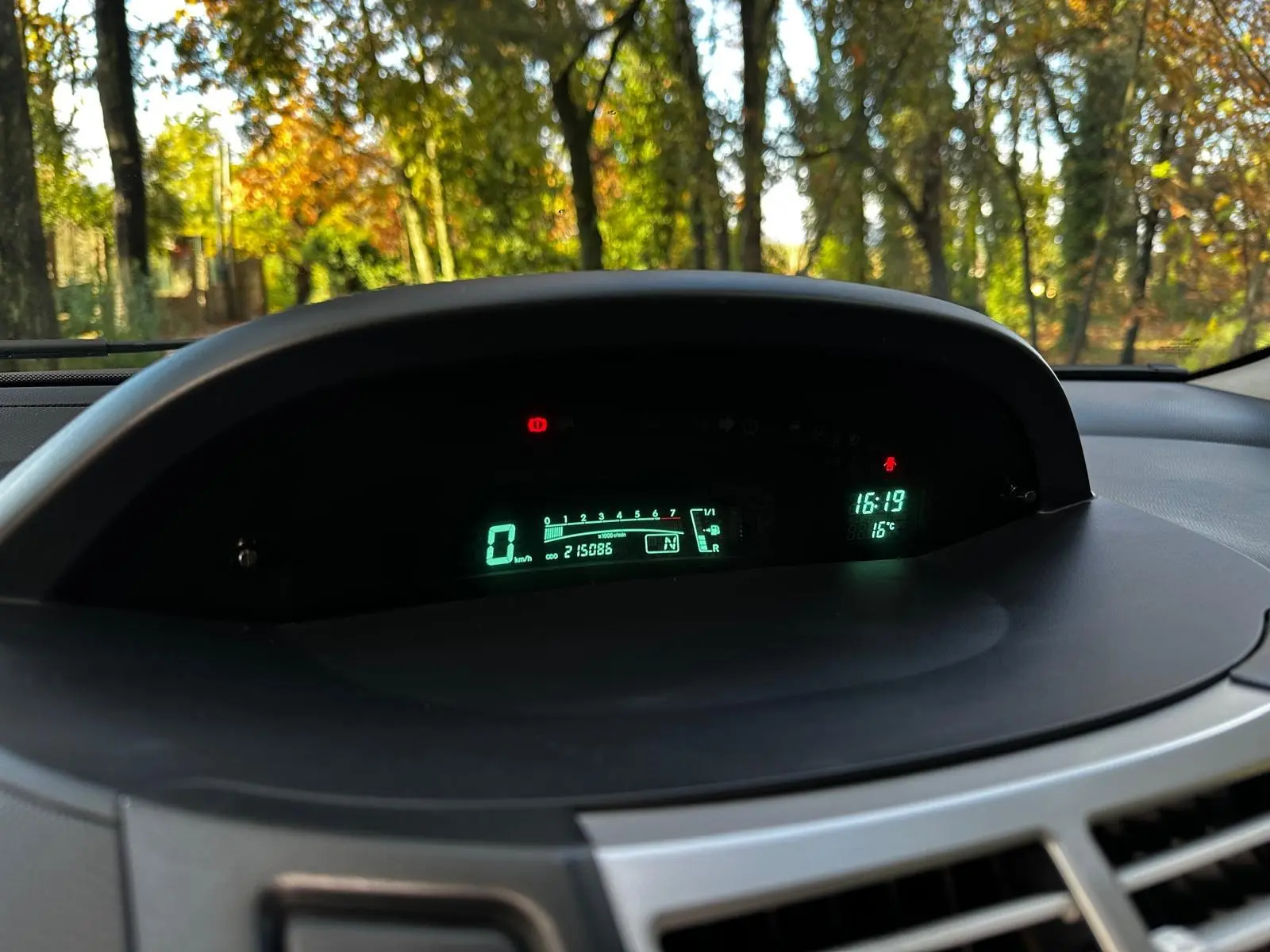 Toyota Yaris 1.0 VVT-i High Pack MM 24