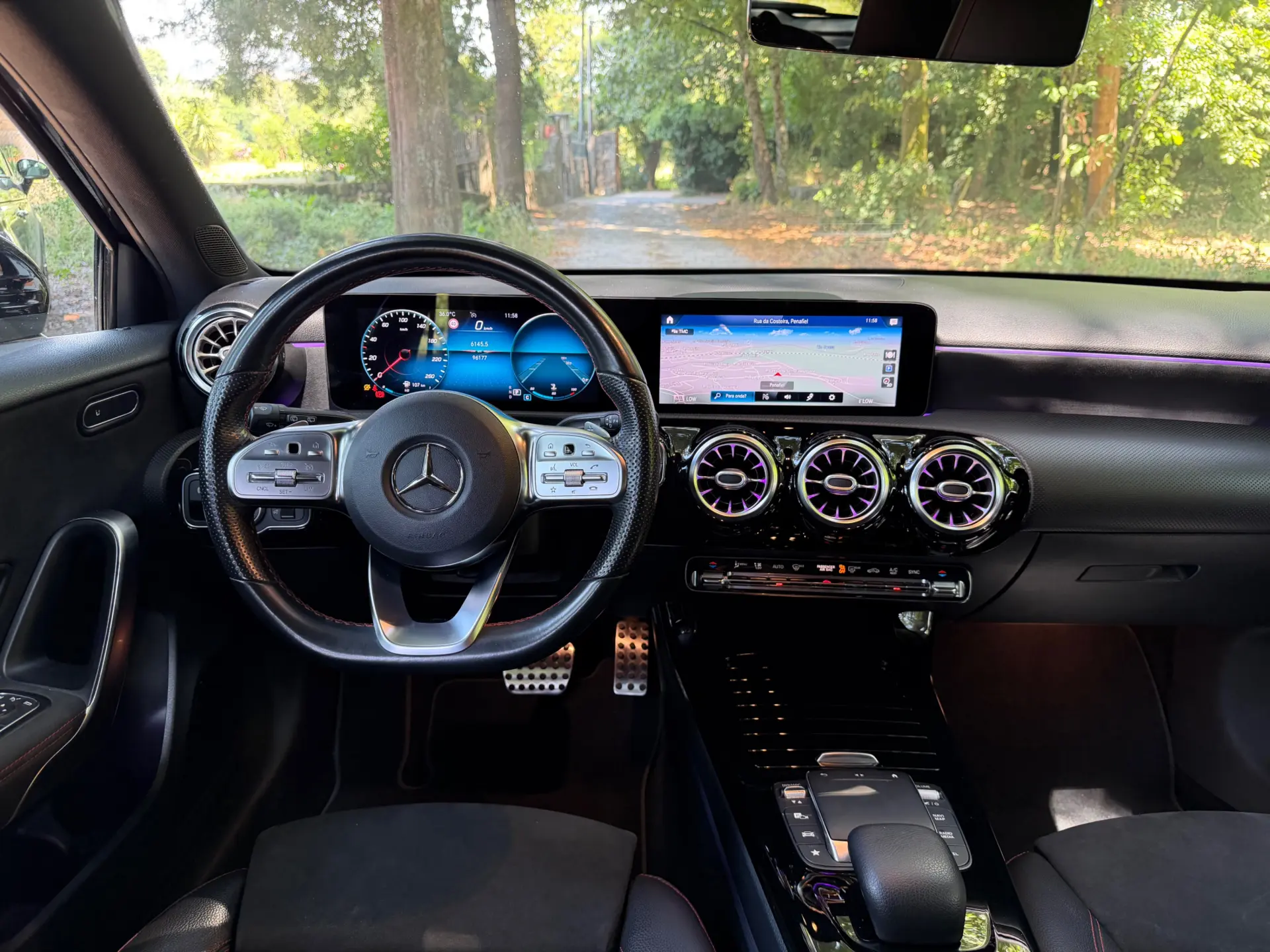 Mercedes-Benz A 180 d AMG Line Aut. 13