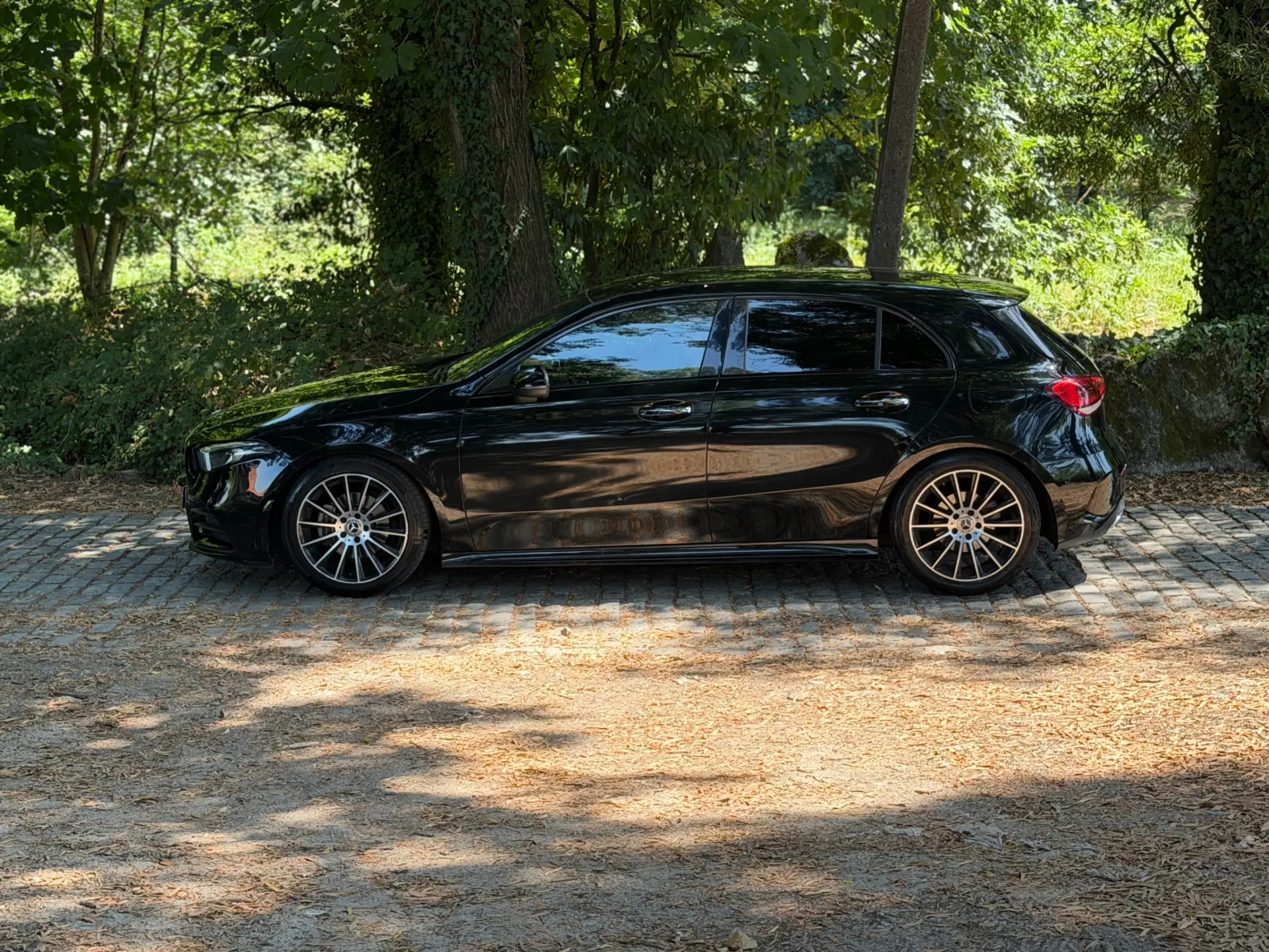 Mercedes-Benz A 180 d AMG Line Aut. 44