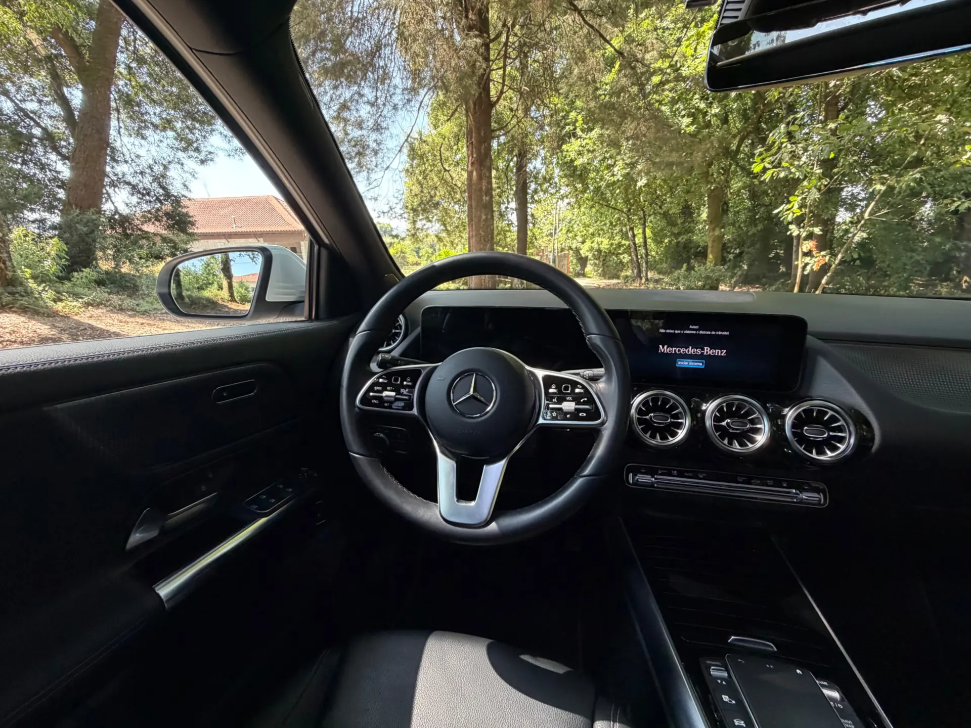 Mercedes-Benz GLA 250 e 8G-DCT Special Edition 16