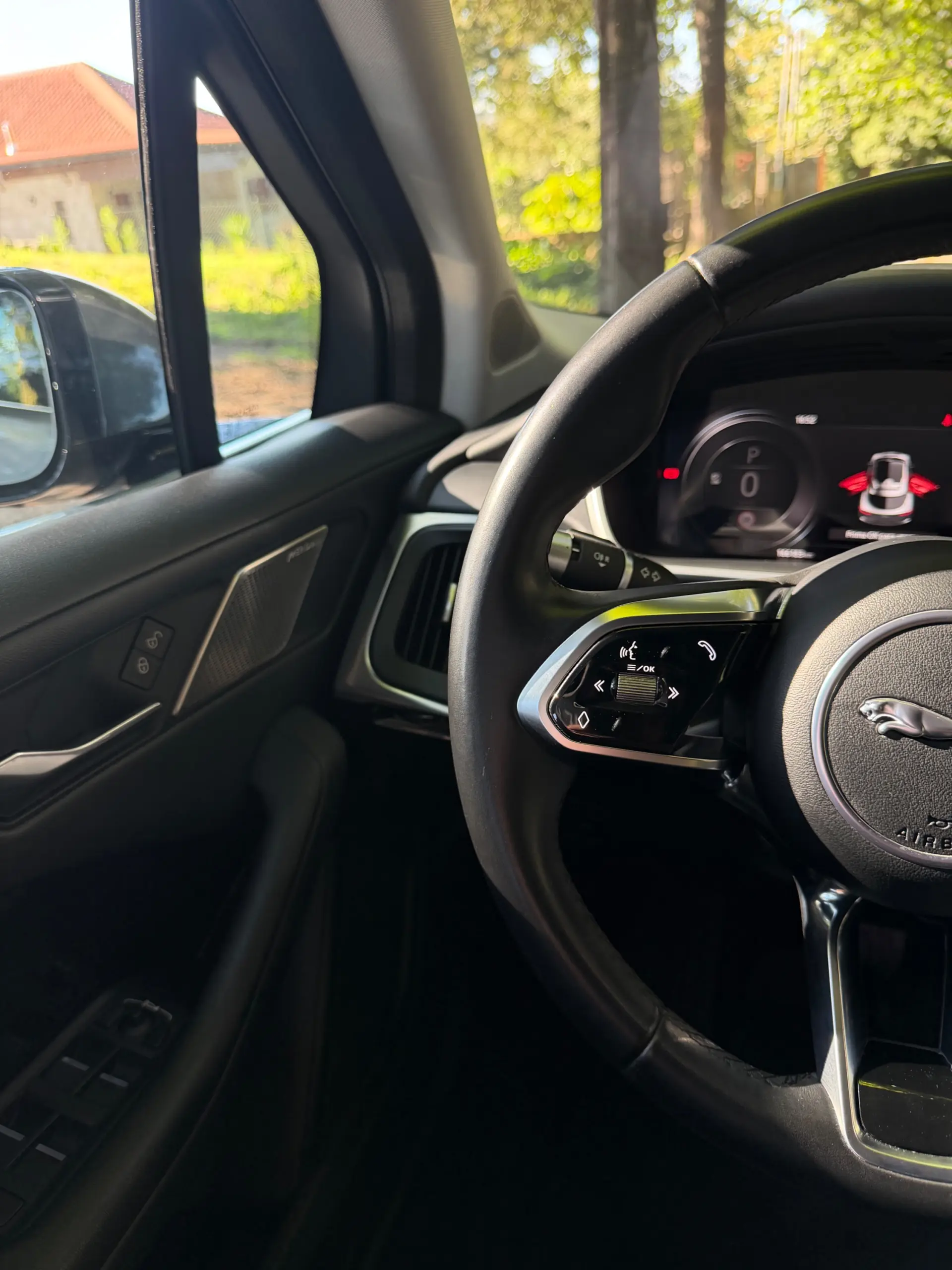 Jaguar I-Pace EV400 R-Dynamic HSE AWD 22