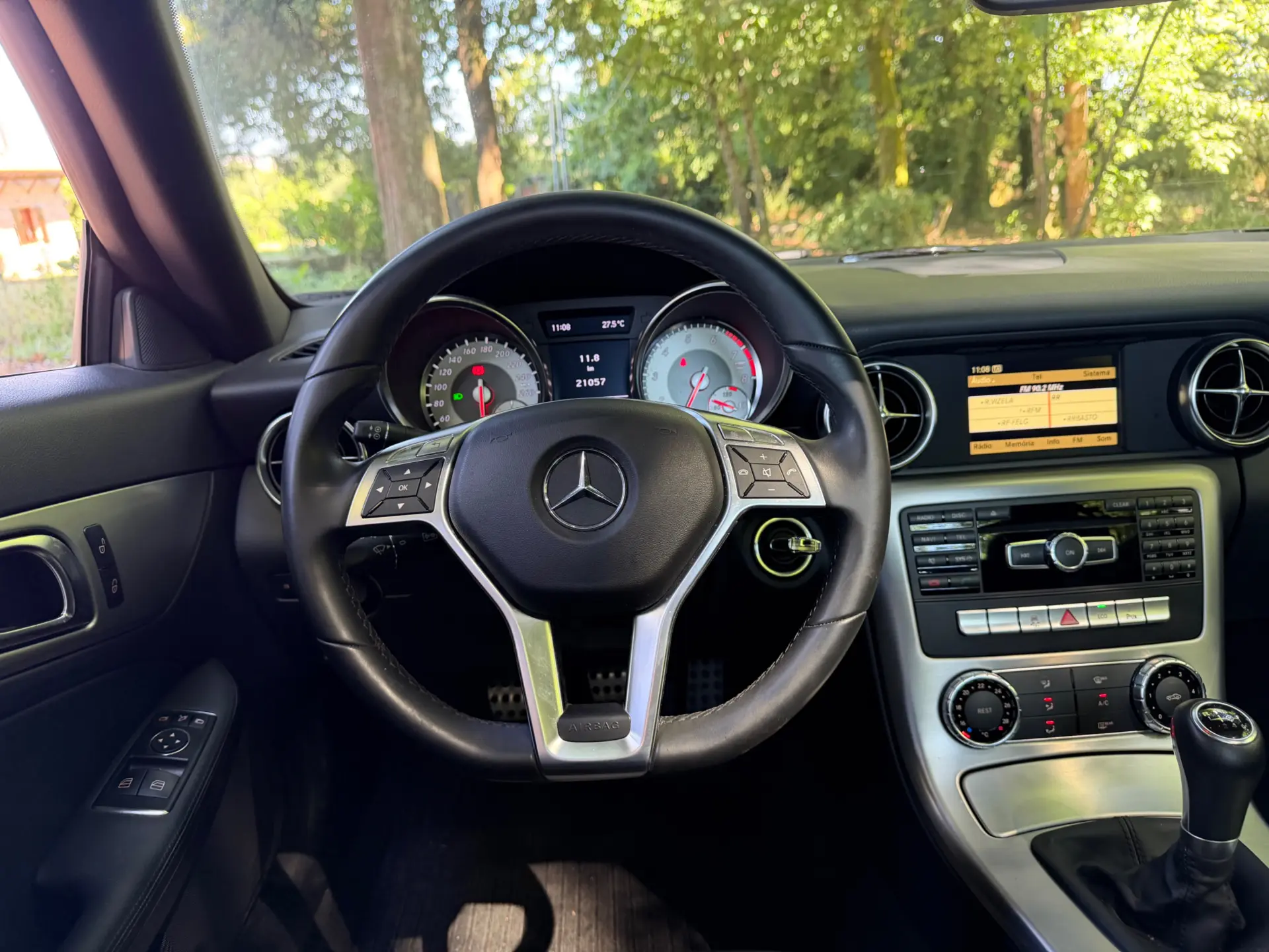 Mercedes-Benz SLK 200 Outro 22