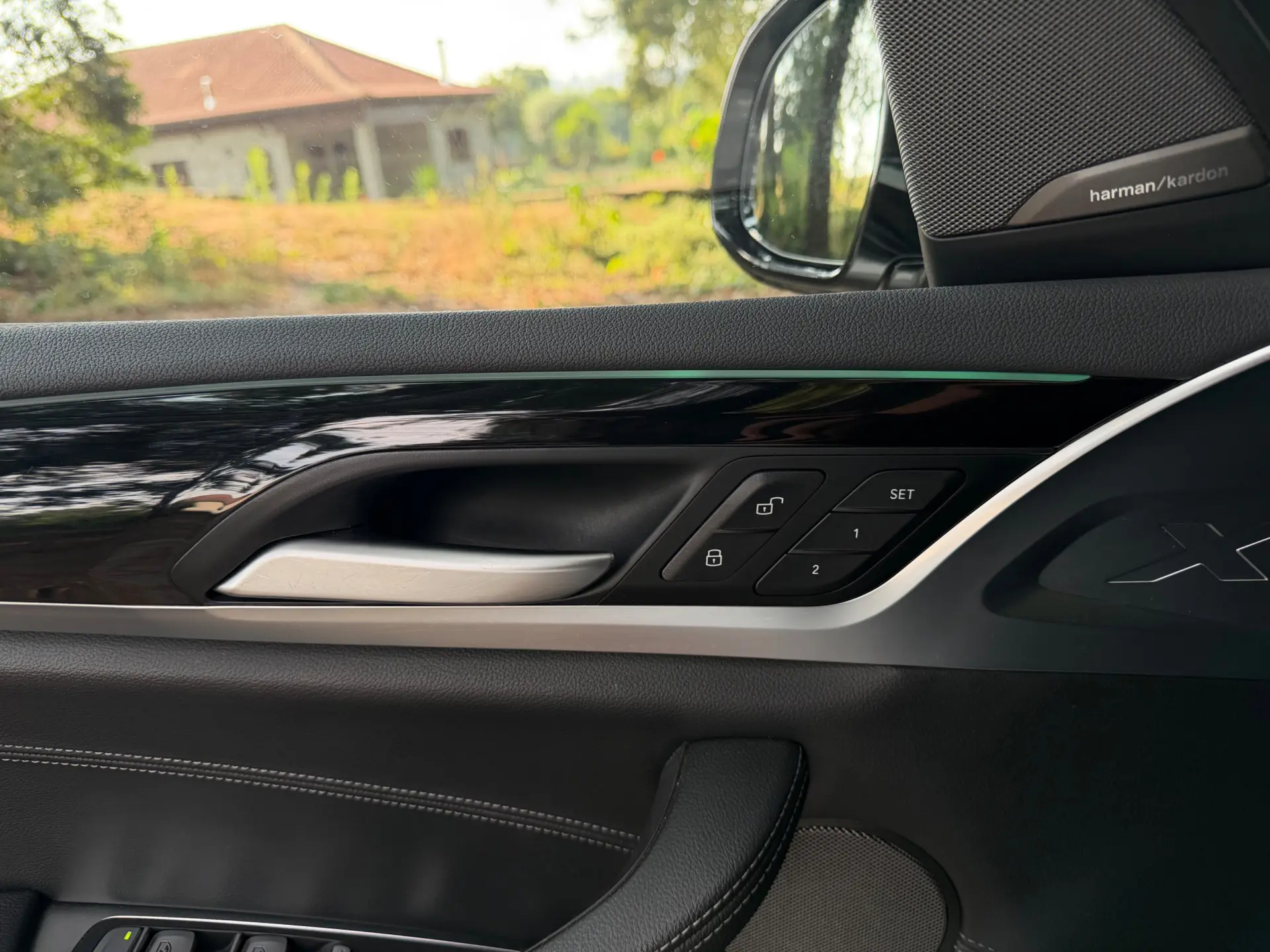 BMW iX3 M Sport Impressive 25