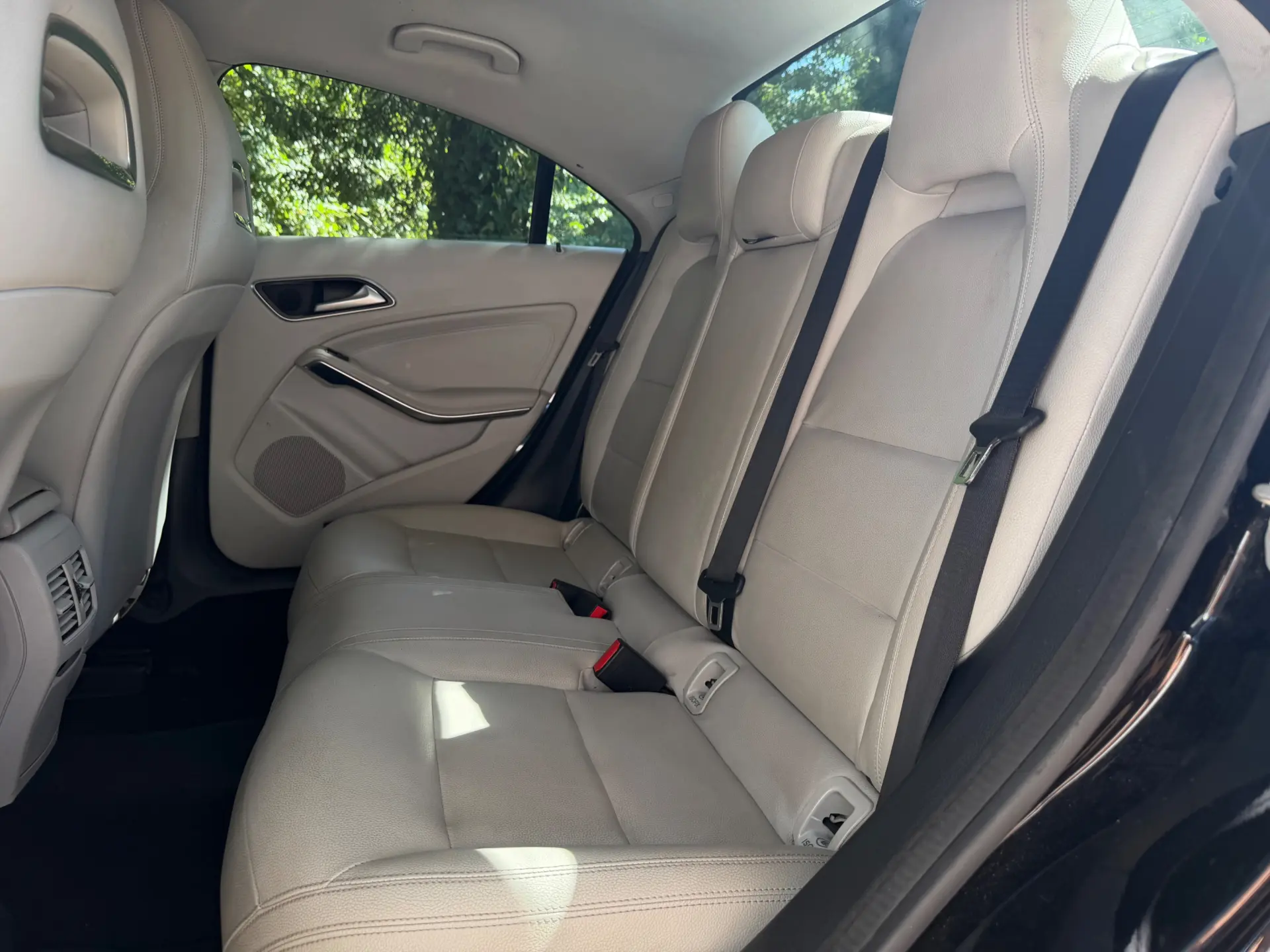 Mercedes-Benz CLA 200 CDI AMG Line 34