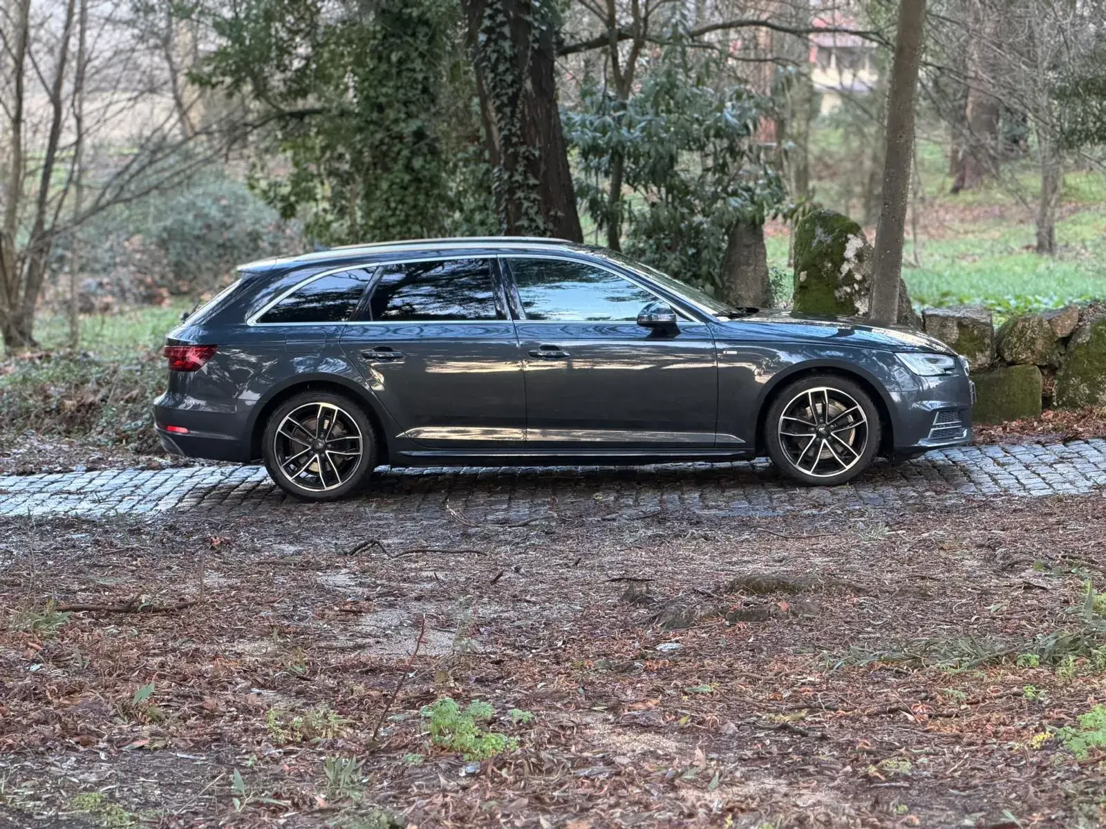 Audi A4 Avant 2.0 TDI Multitronic S-line 7