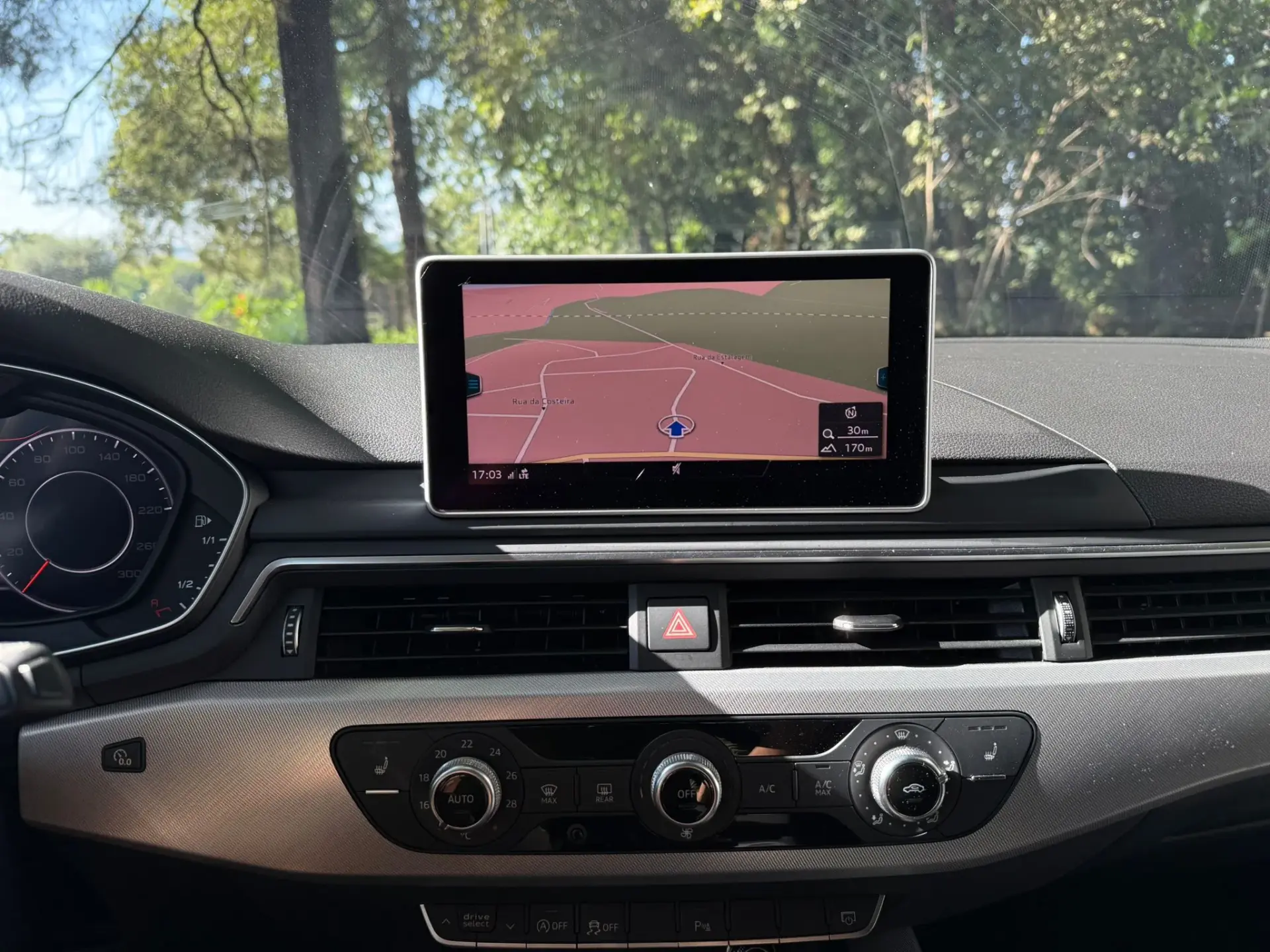 Audi A4 Avant 2.0 TDI Multitronic S-line 21