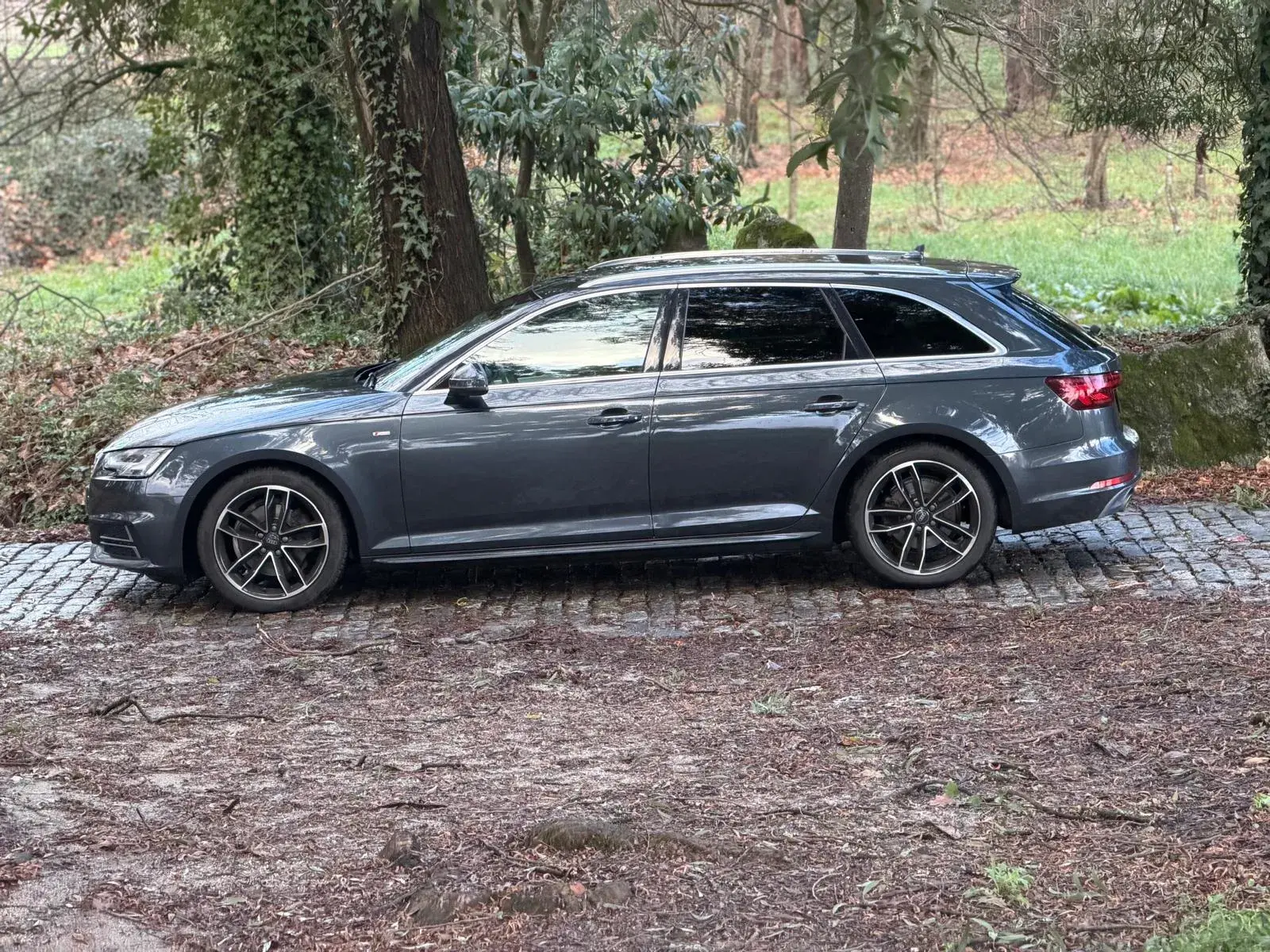 Audi A4 Avant 2.0 TDI Multitronic S-line 40