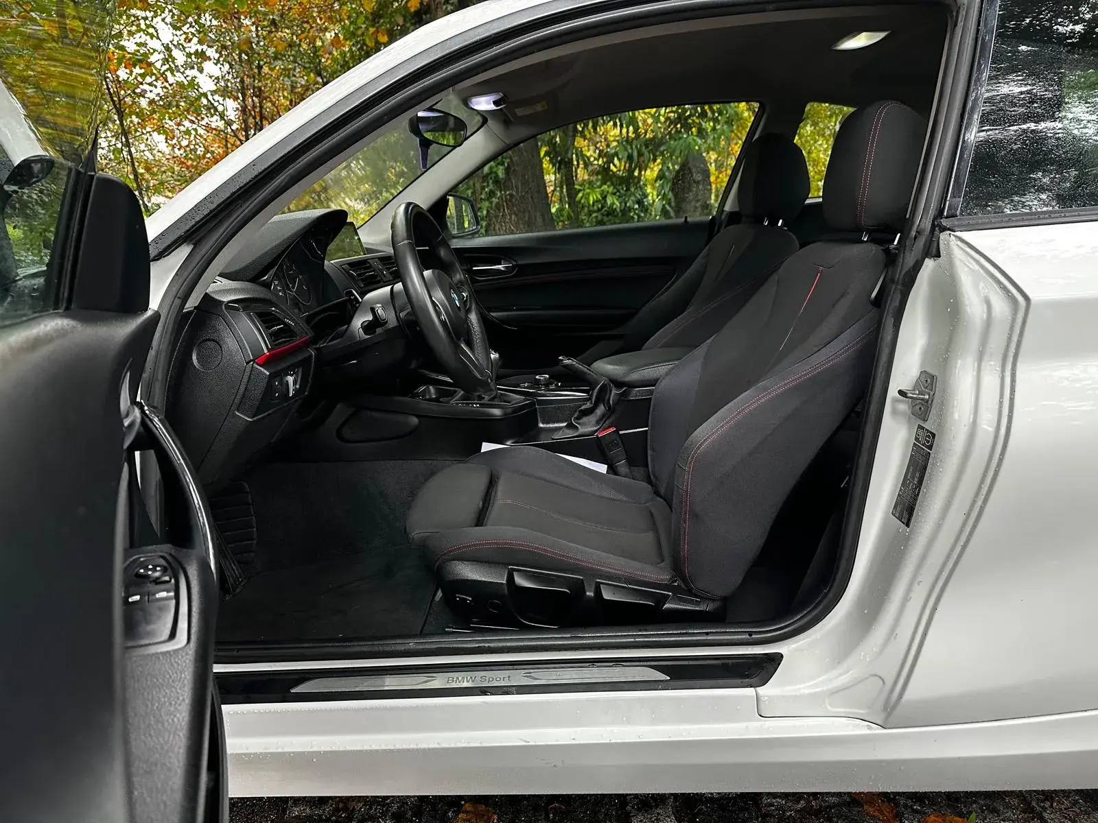 BMW 218 d Coupe Line Sport 9