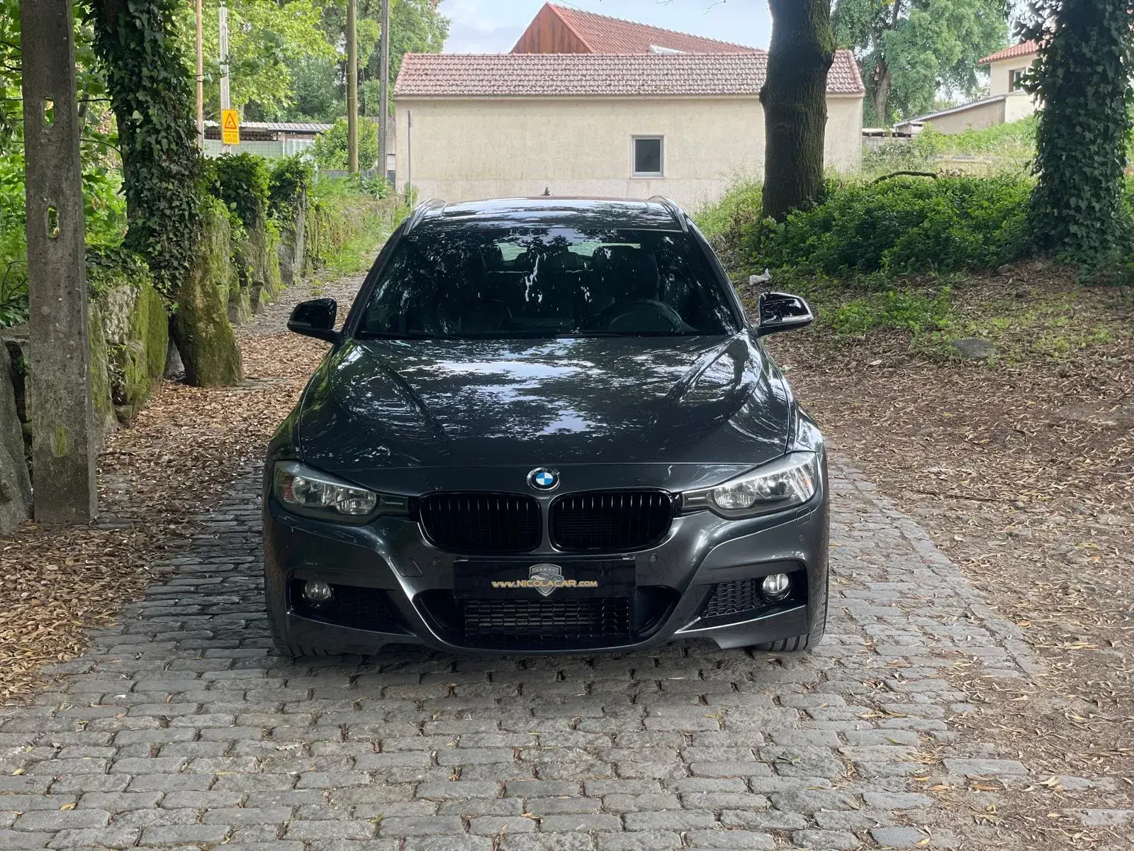 BMW 320 d Touring xDrive Pack M Auto 2