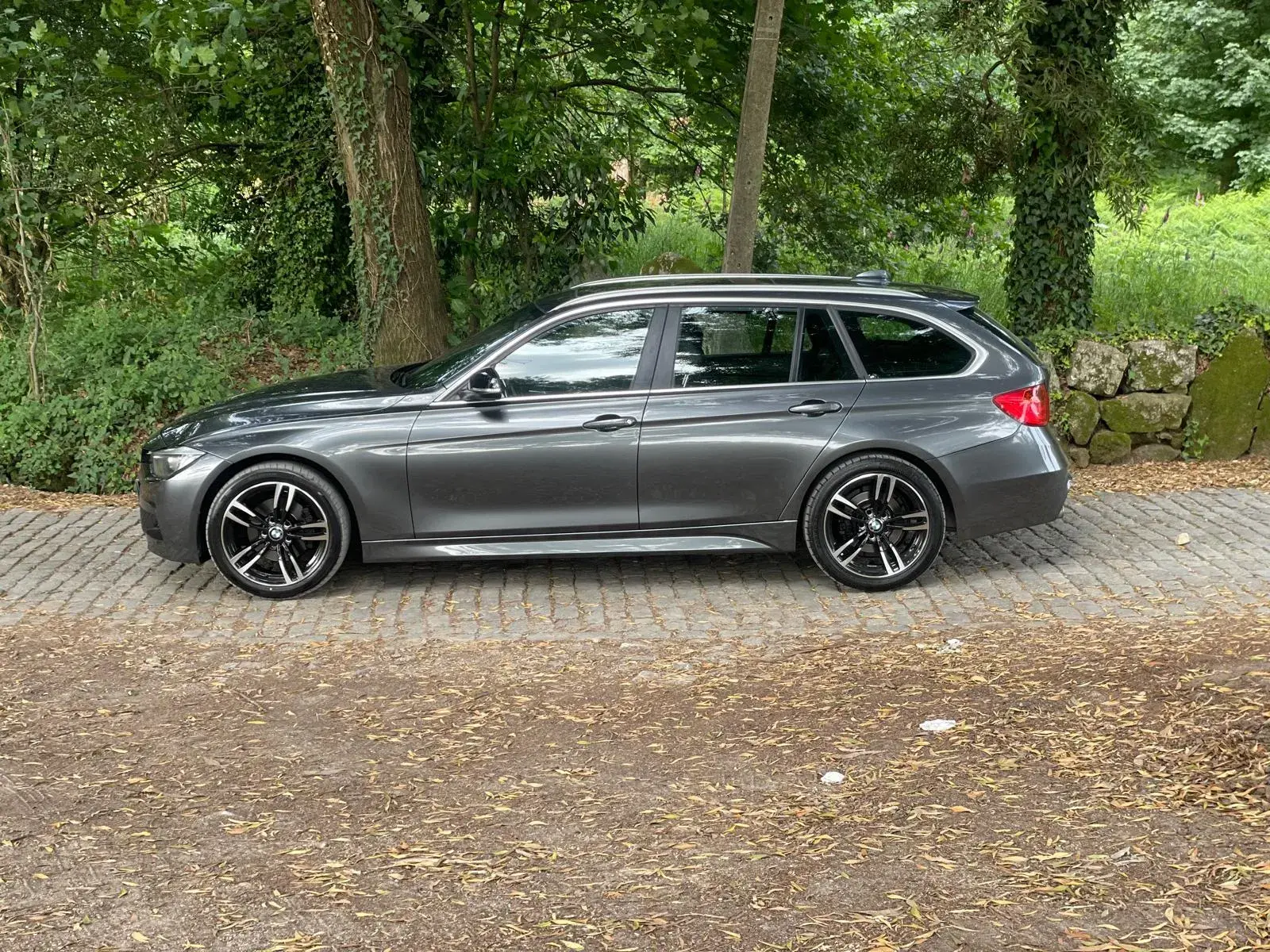 BMW 320 d Touring xDrive Pack M Auto 8