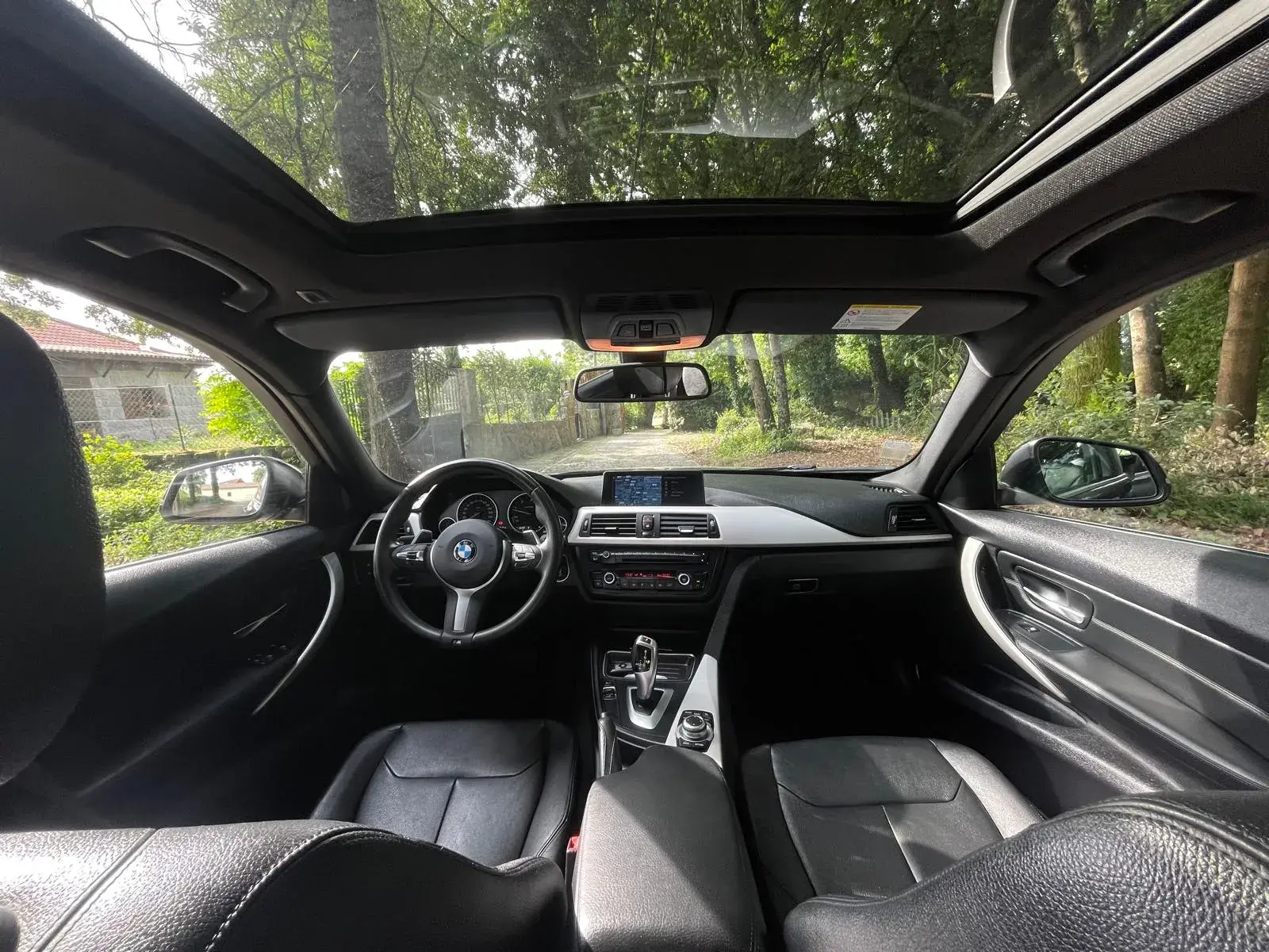 BMW 320 d Touring xDrive Pack M Auto 10