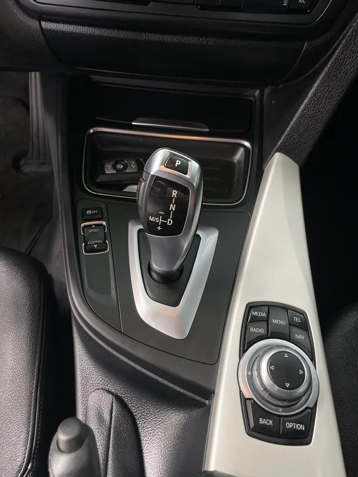 BMW 320 d Touring xDrive Pack M Auto 20