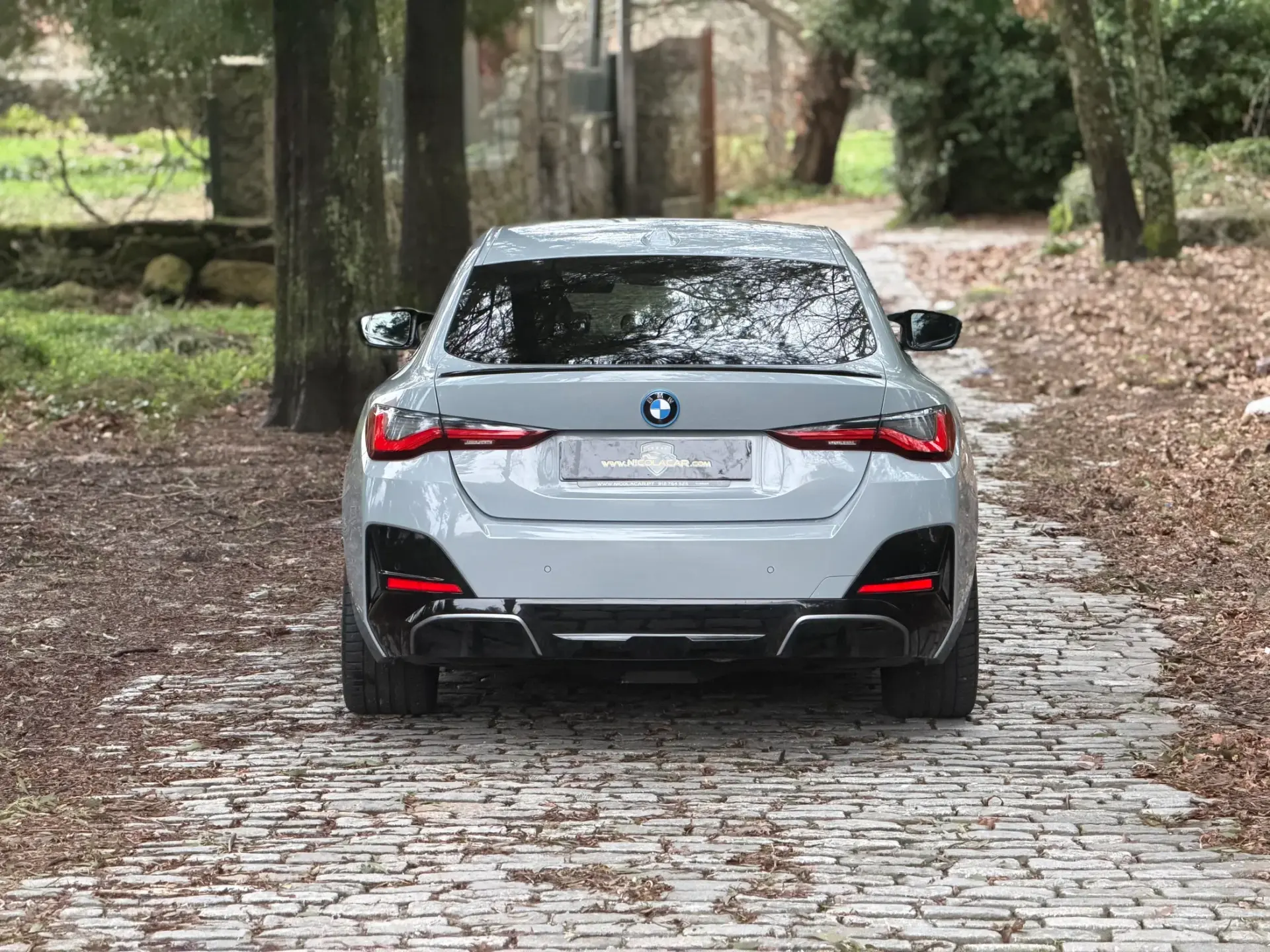 BMW i4 M50 Pack Desportivo M Pro 30