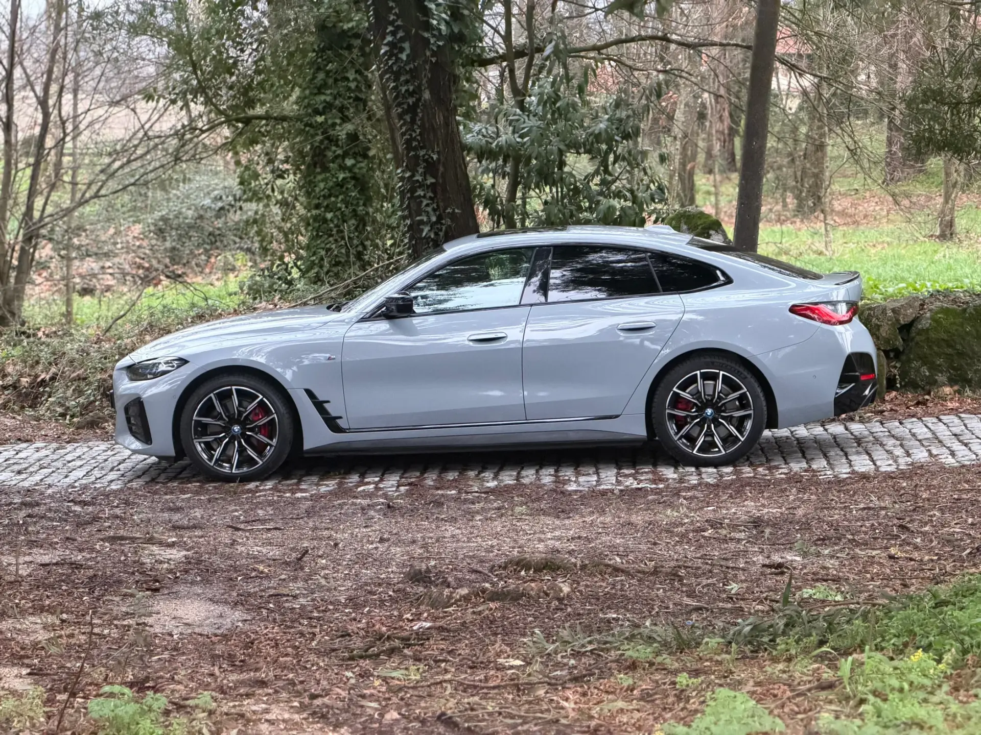 BMW i4 M50 Pack Desportivo M Pro 37