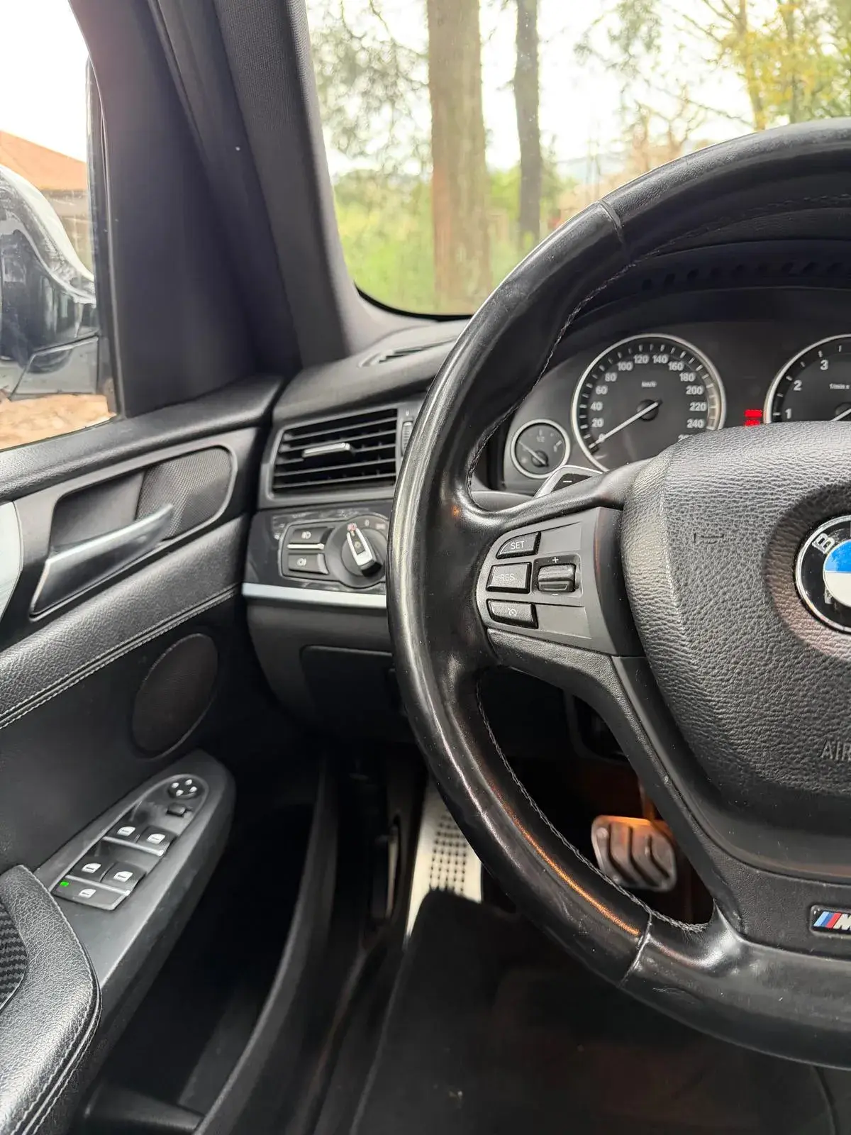 BMW X3 Outro 16