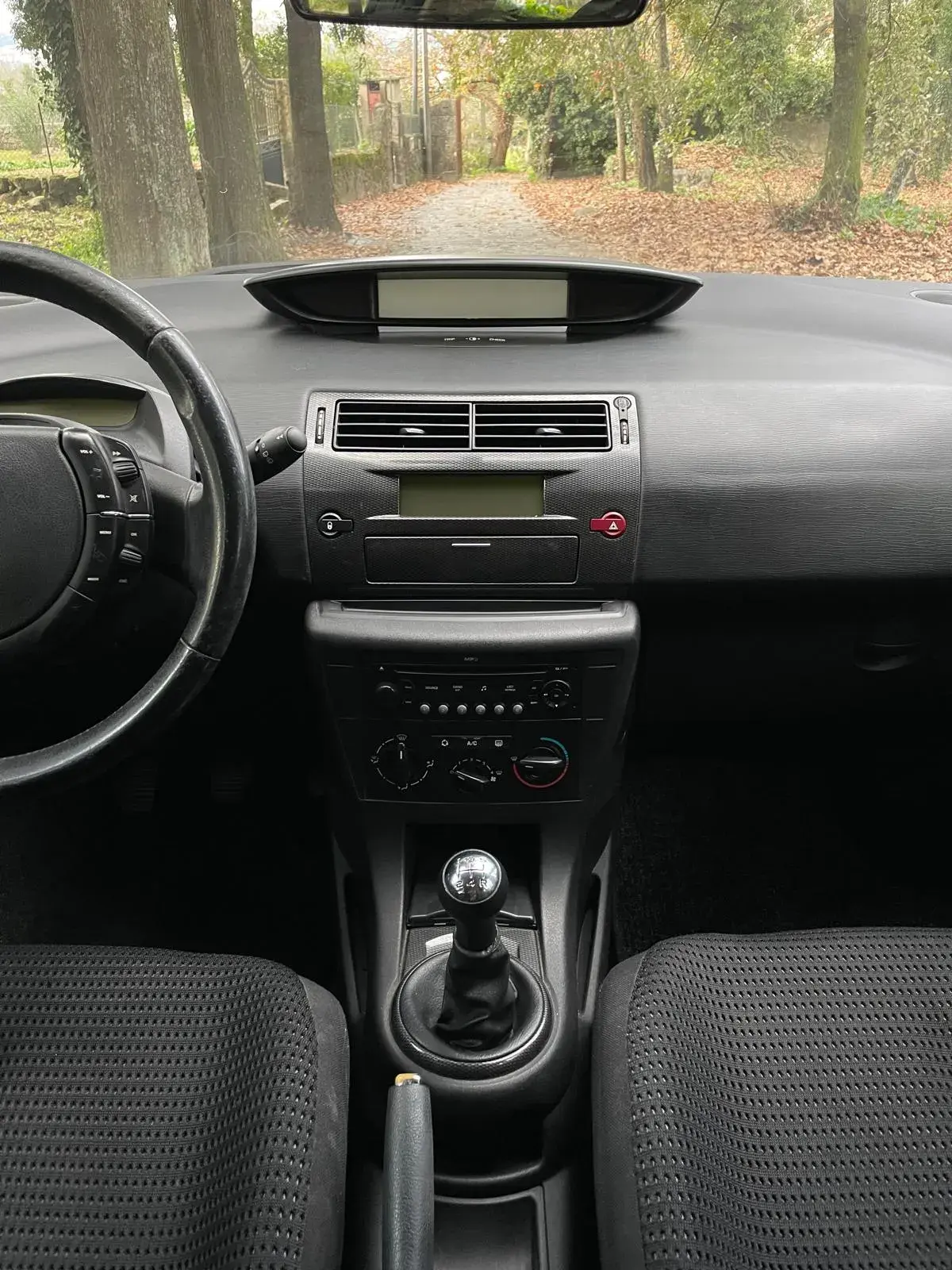 Citroen C4 1.6 HDi 110 Exclusive 17