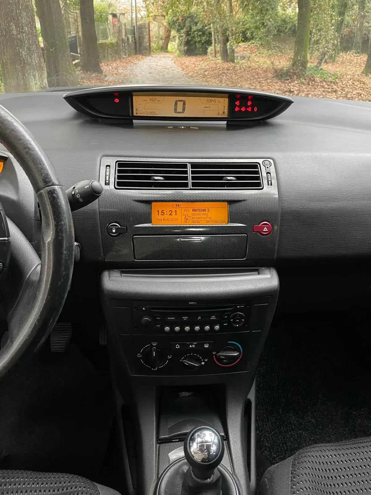 Citroen C4 1.6 HDi 110 Exclusive 25