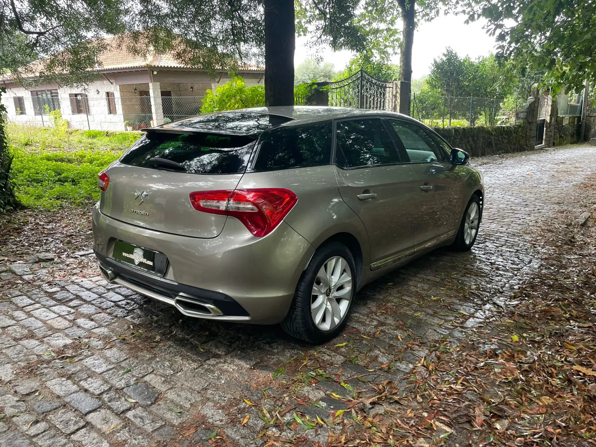 Citroen DS5 2.0 HDi Hy4 So Chic CMP6 102g 8