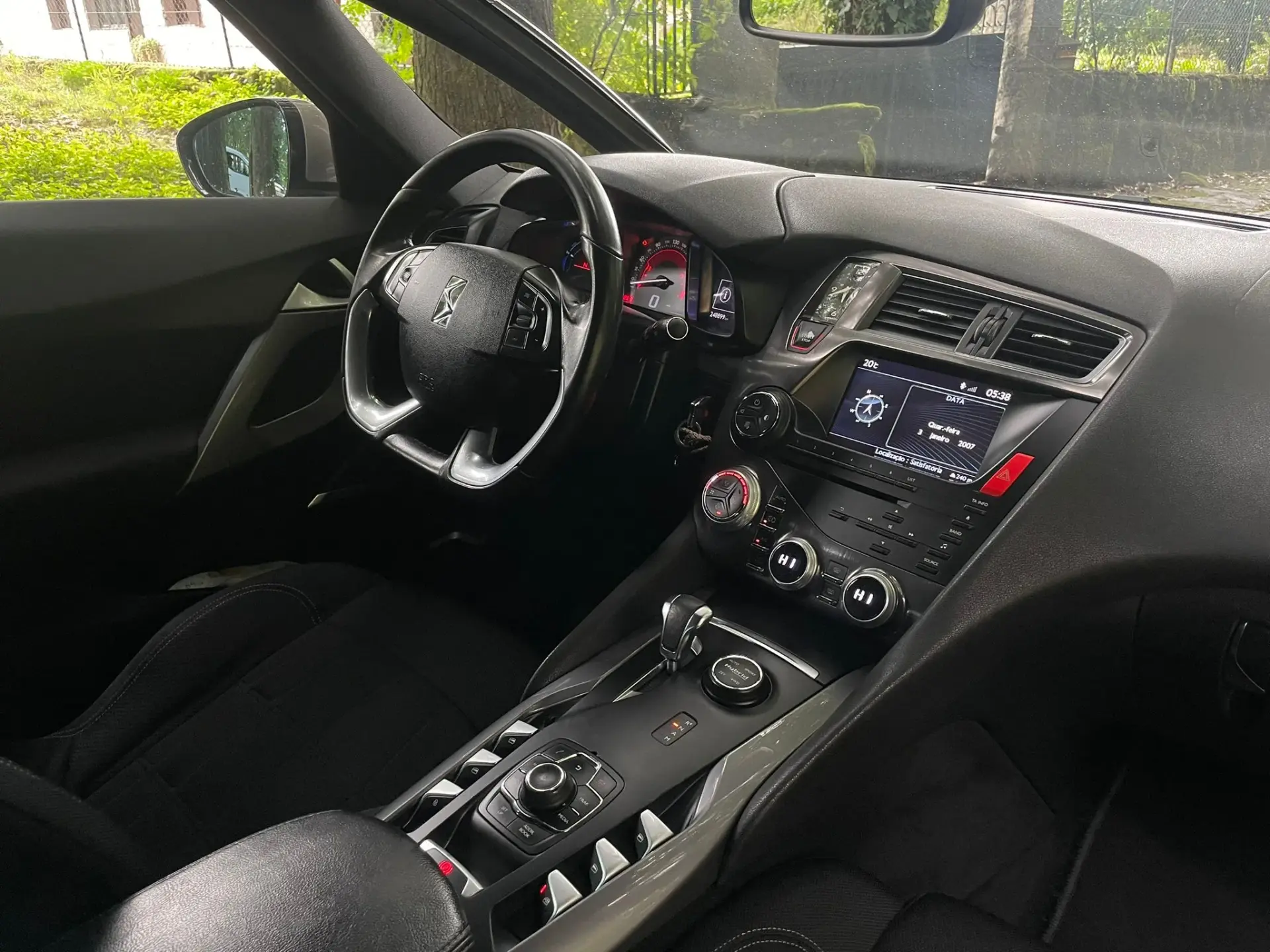 Citroen DS5 2.0 HDi Hy4 So Chic CMP6 102g 12