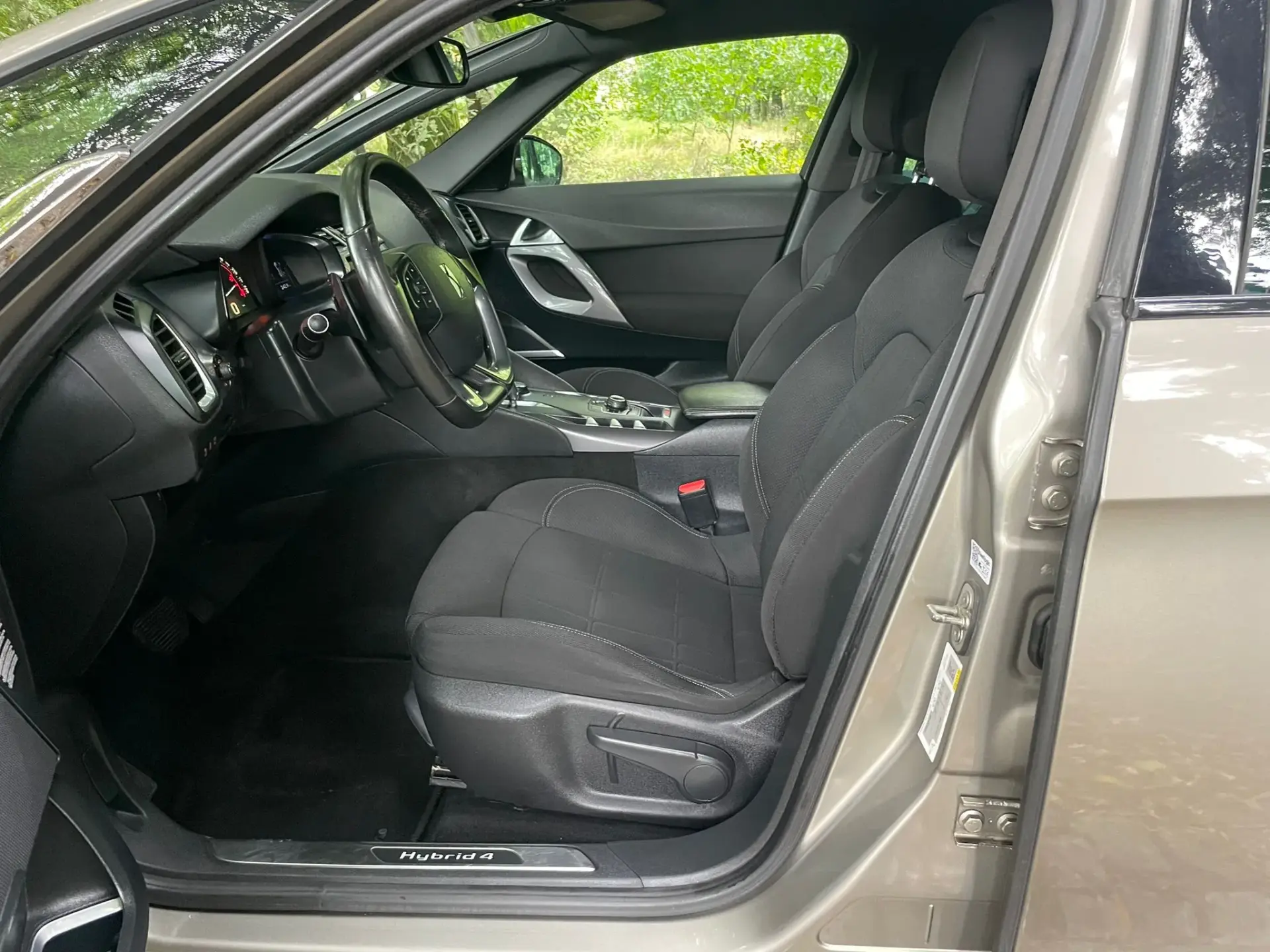 Citroen DS5 2.0 HDi Hy4 So Chic CMP6 102g 18
