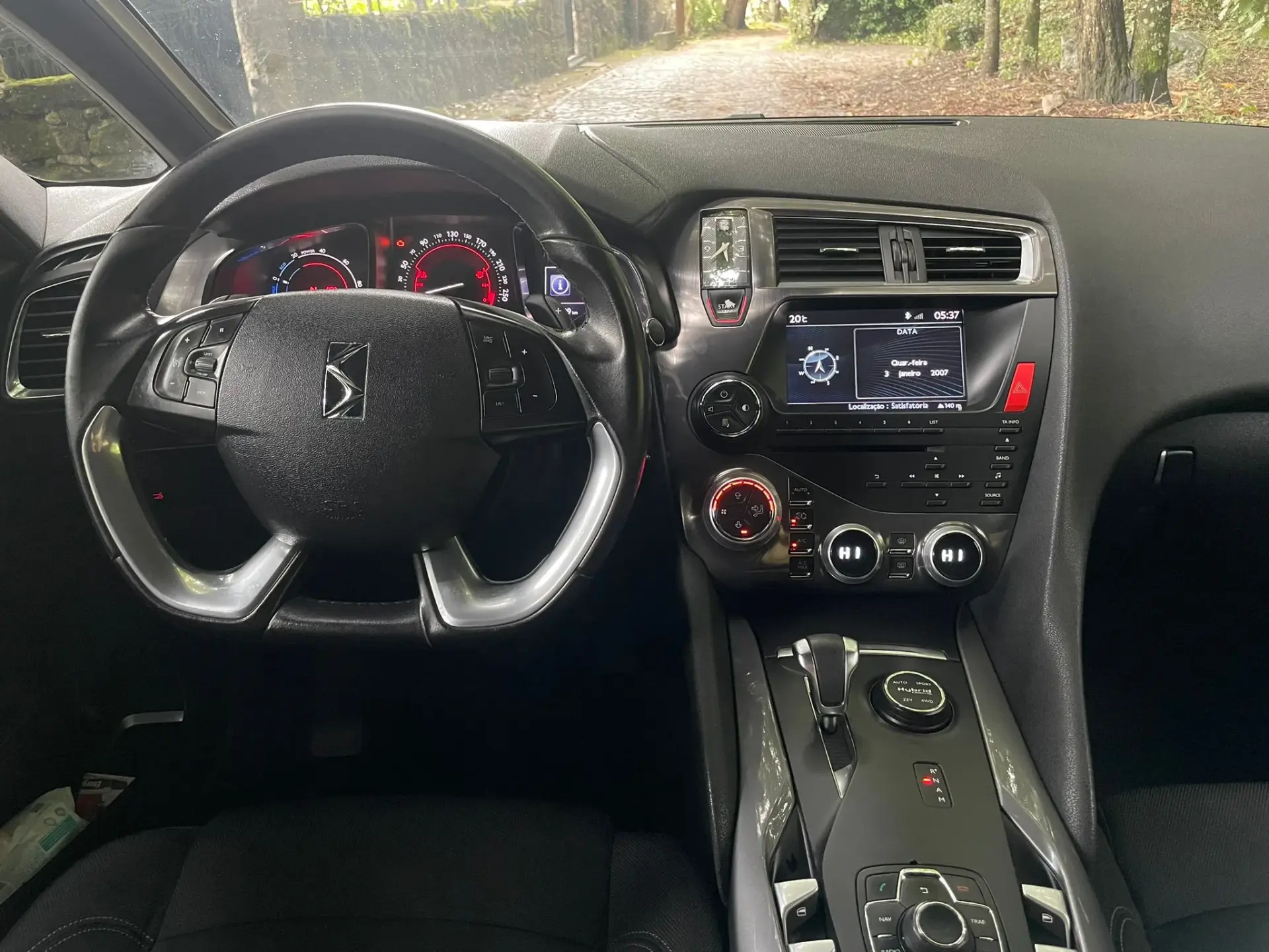 Citroen DS5 2.0 HDi Hy4 So Chic CMP6 102g 23