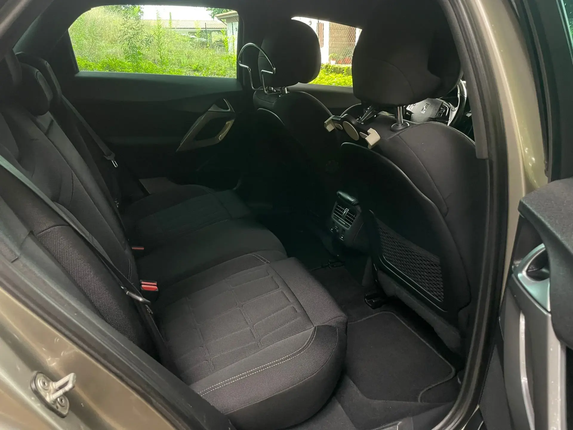 Citroen DS5 2.0 HDi Hy4 So Chic CMP6 102g 26