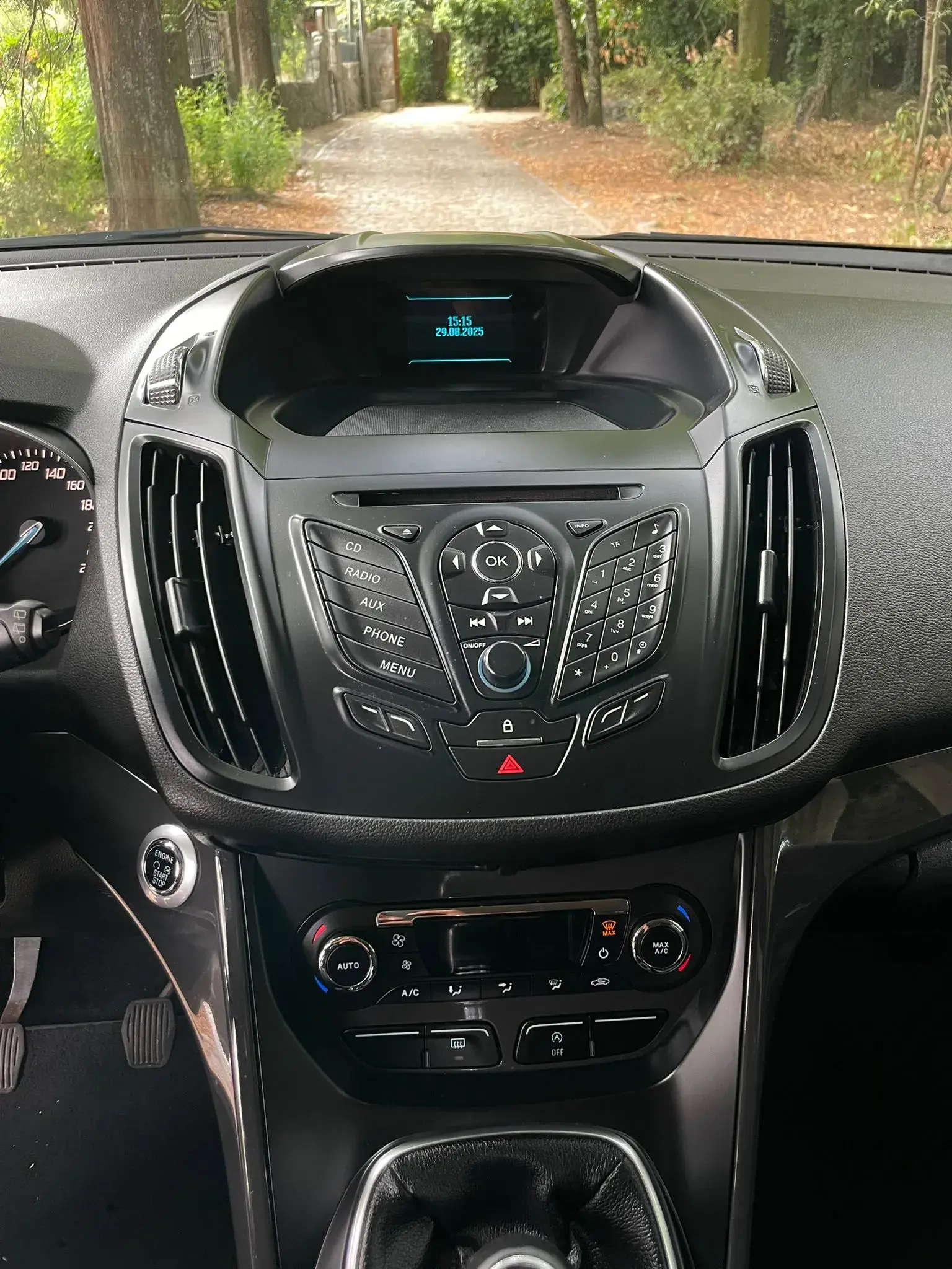 Ford Kuga 2.0 TDCi Titanium 21